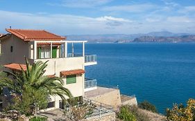 Seaside Maisonette In Kiveri, Near Nafplion.
